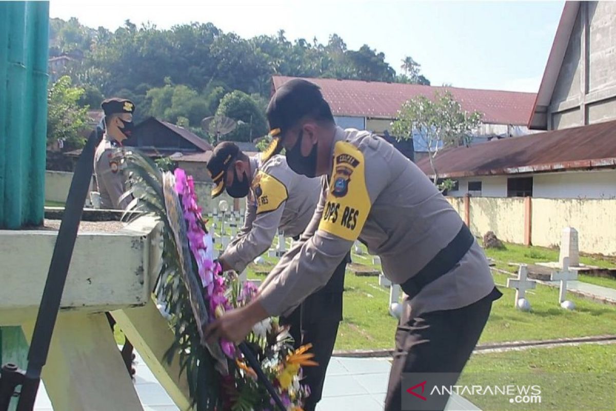 Kapolres Sibolga dan Tapteng ziarah ke TMP dan makam Tuanku Dorong