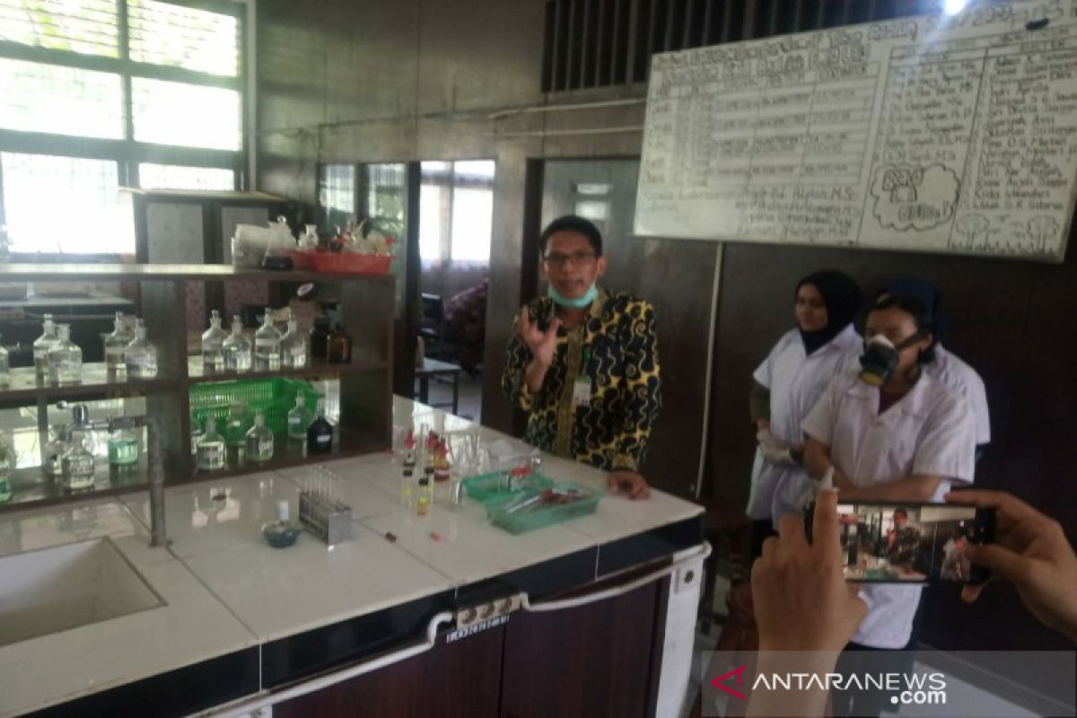 TPL dan USU kerja sama produksi hand sanitizer dari daun eukaliptus