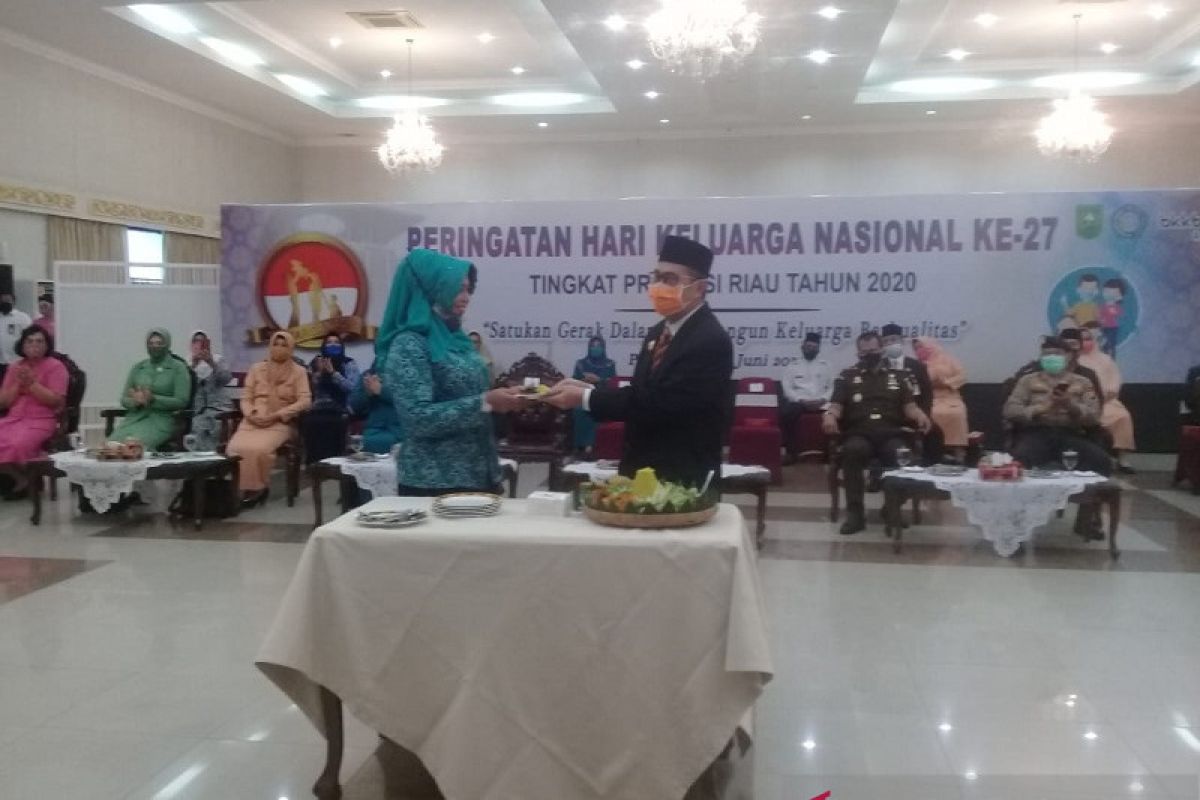 Soal TFR,  unmet need, ASFR masih tinggi, serta MKJP rendah, Gubernur Syamsuar minta perkuat sinergi