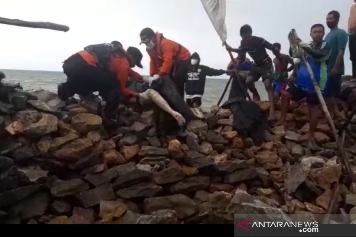 Basarnas temukan nelayan korban tabrakan "tugboat" meninggal