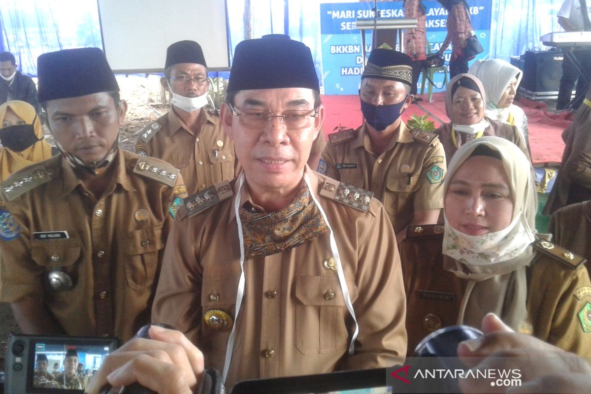 Rejang Lebong berikan penghargaan kepada petugas penanganan COVID-19