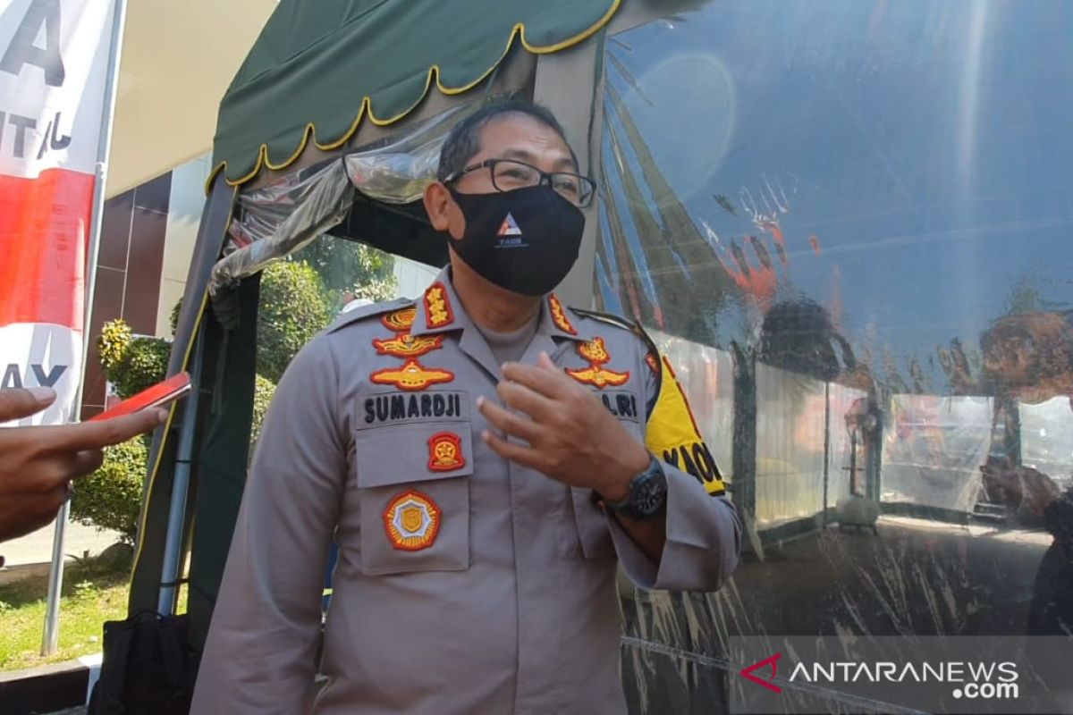 Polisi amankan satu orang terduga pembakar mobil Via Vallen