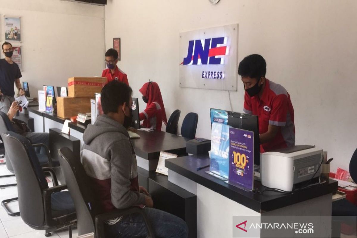 JNE Medan  gratiskan ongkir dukung normal baru dan bisnis UMKM