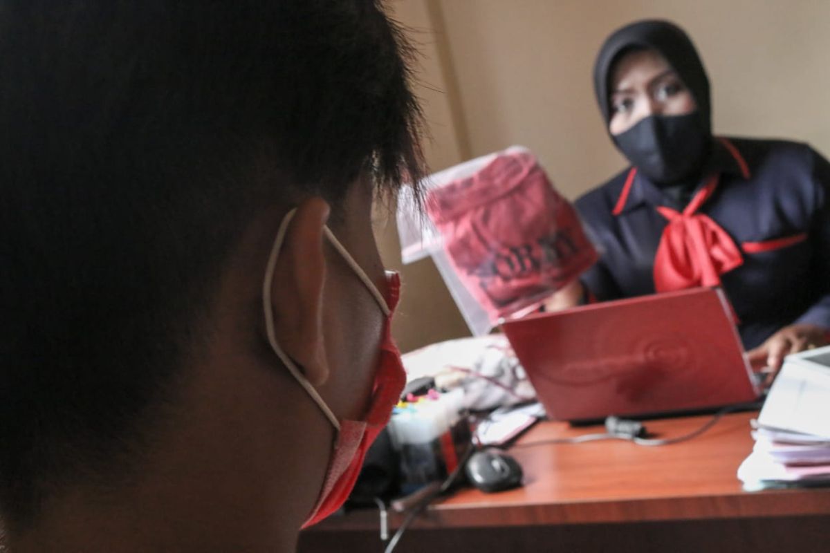 Polresta Kota Mataram tangani penyebaran foto bugil anak SMP