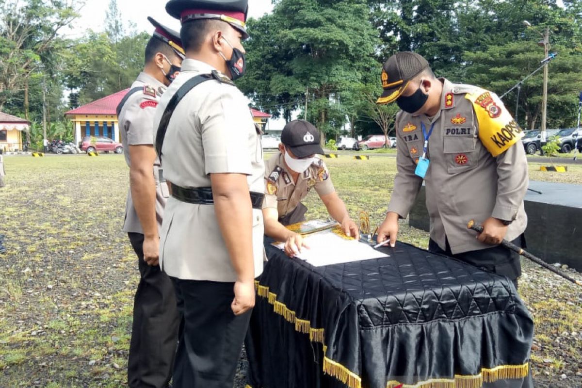 AKP Dionisius Paron Helan jabat Kabag Ops Polres Mimika