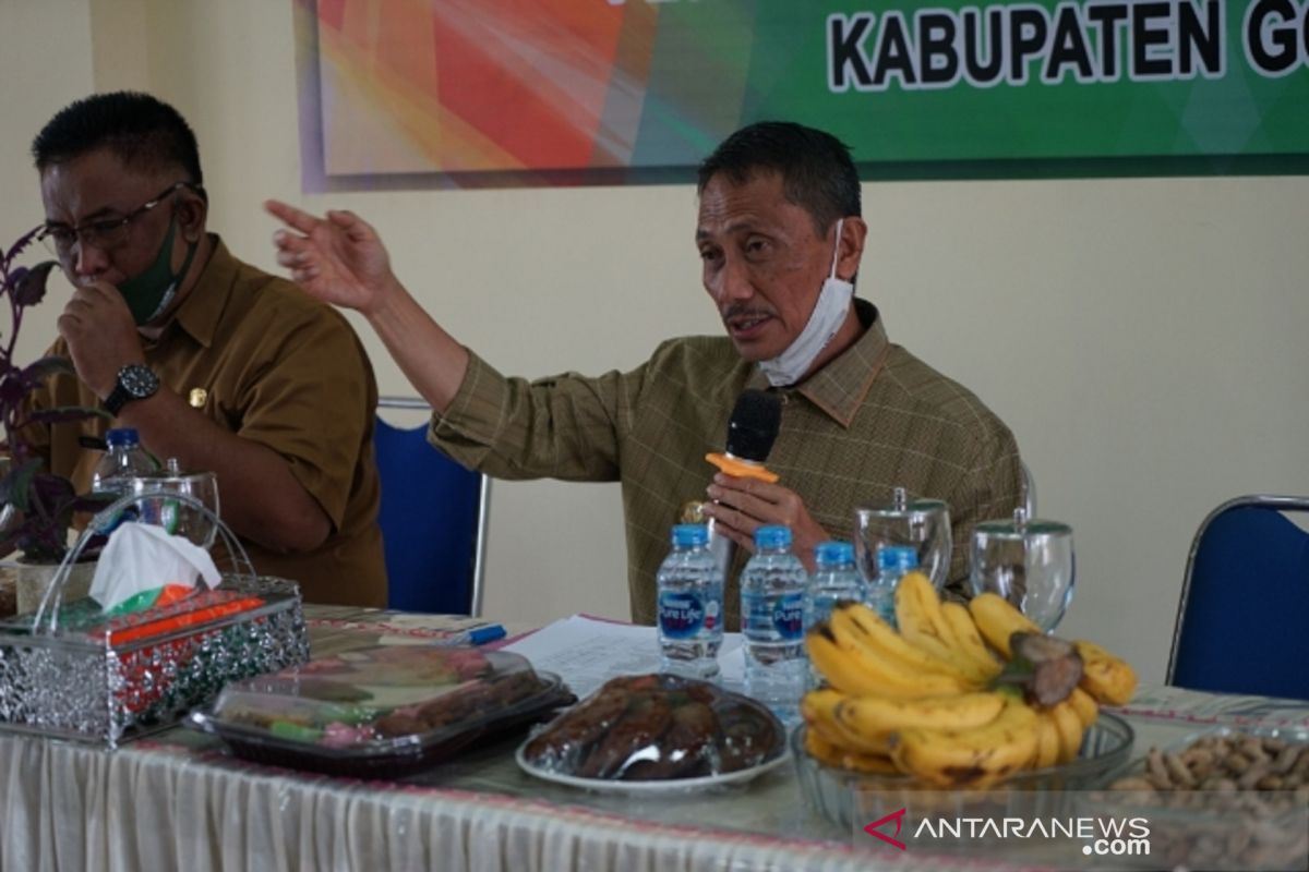 Bupati Gorontalo evaluasi program pendidikan saat tatanan normal baru