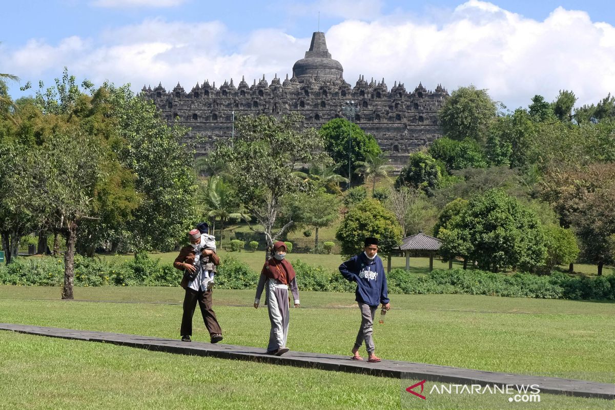 103 tempat wisata Jateng beroperasi