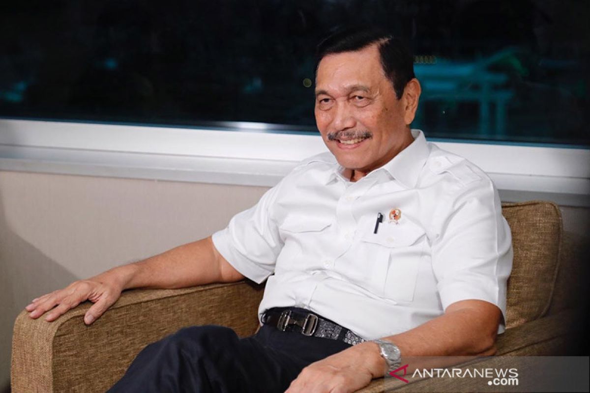 Luhut kaget Bank Dunia naikkan peringkat Indonesia di tengah pandemi