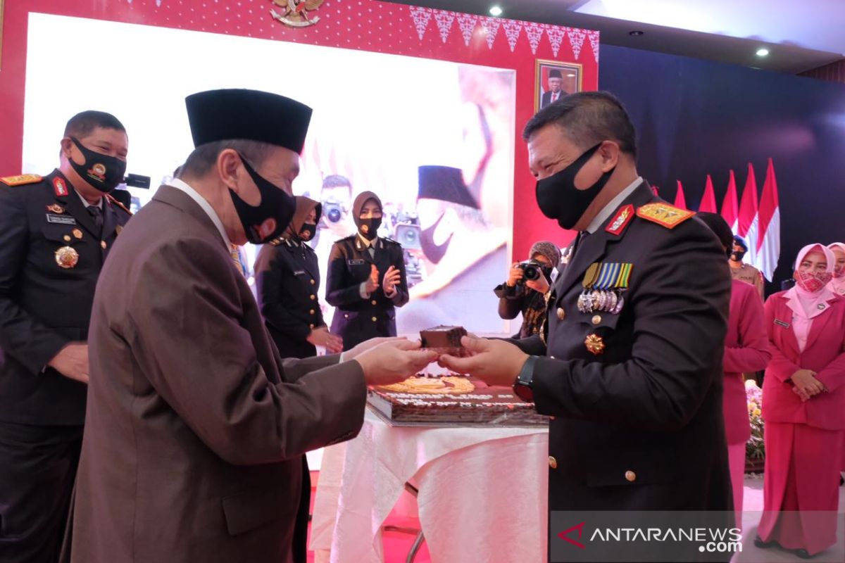 HUT Bhayangkara perkuat sinergitas lawan Corona dan Karhutla Riau