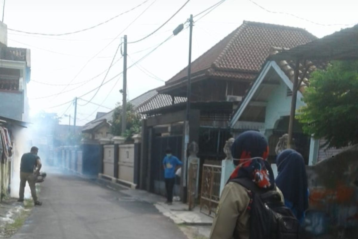 Dinkes Bandarlamupung imbau warga jaga kebersihan lingkungan untuk cegah DBD