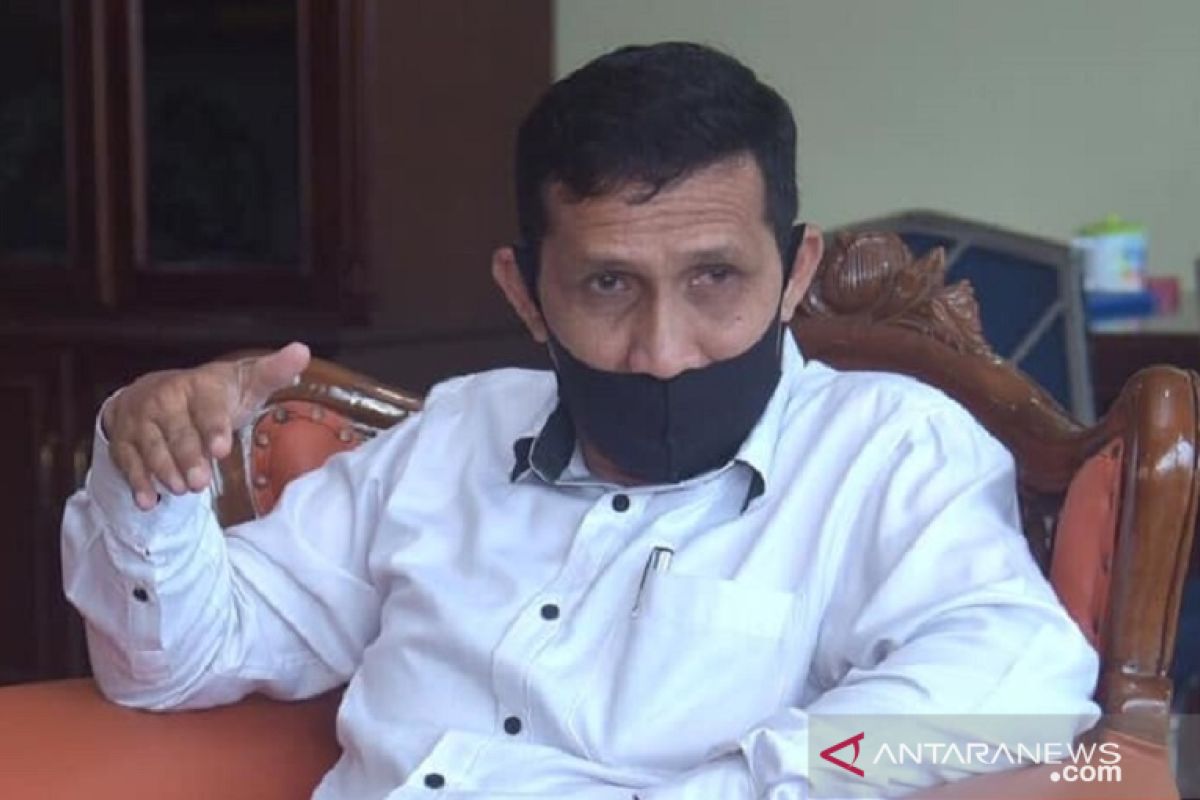 Disdikbud Padang Panjang sediakan posko layani warga saat terkendala PPDB daring