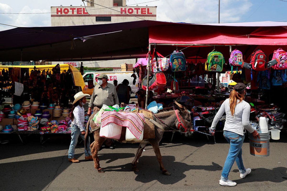 Wali Kota Mexico City positif corona