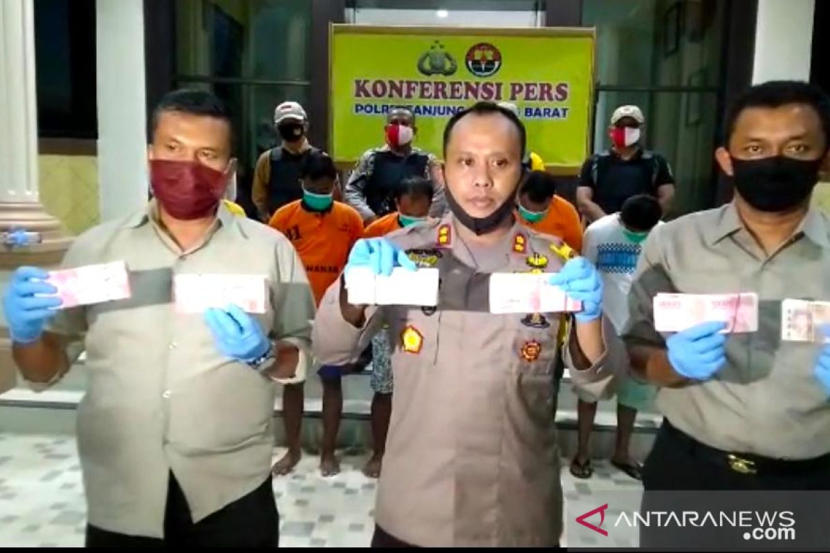 Polisi tangkap empat pelaku sindikant uang palsu