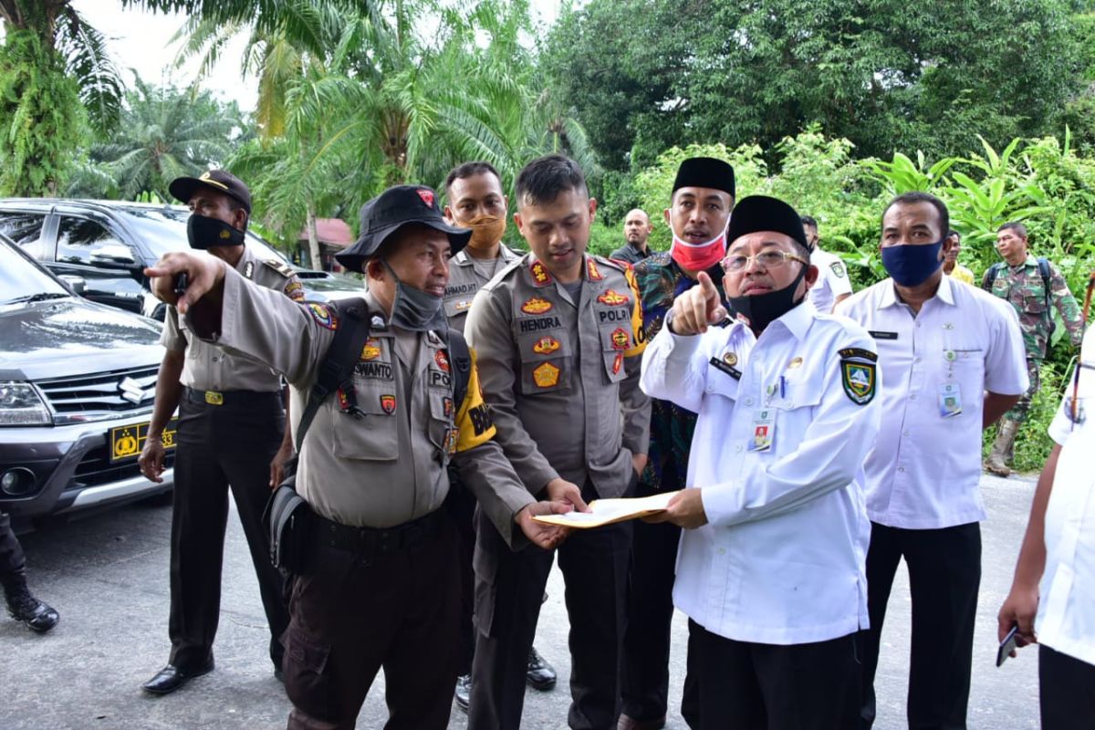 Tinjau lokasi pembangunan Kantor Camat dan Polsek Bandar Laksamana, ini harapan Plh Bupati Bengkalis