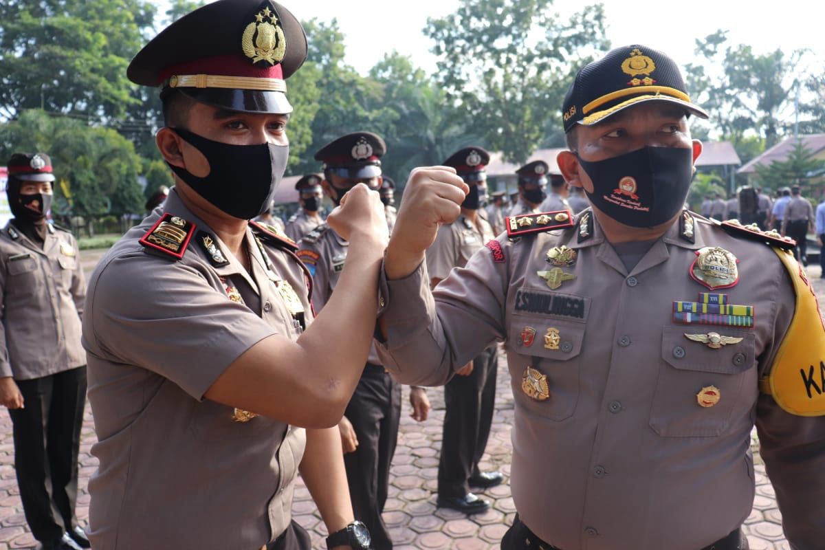 Kapolres Langkat terima korps raport 63 personel polisi