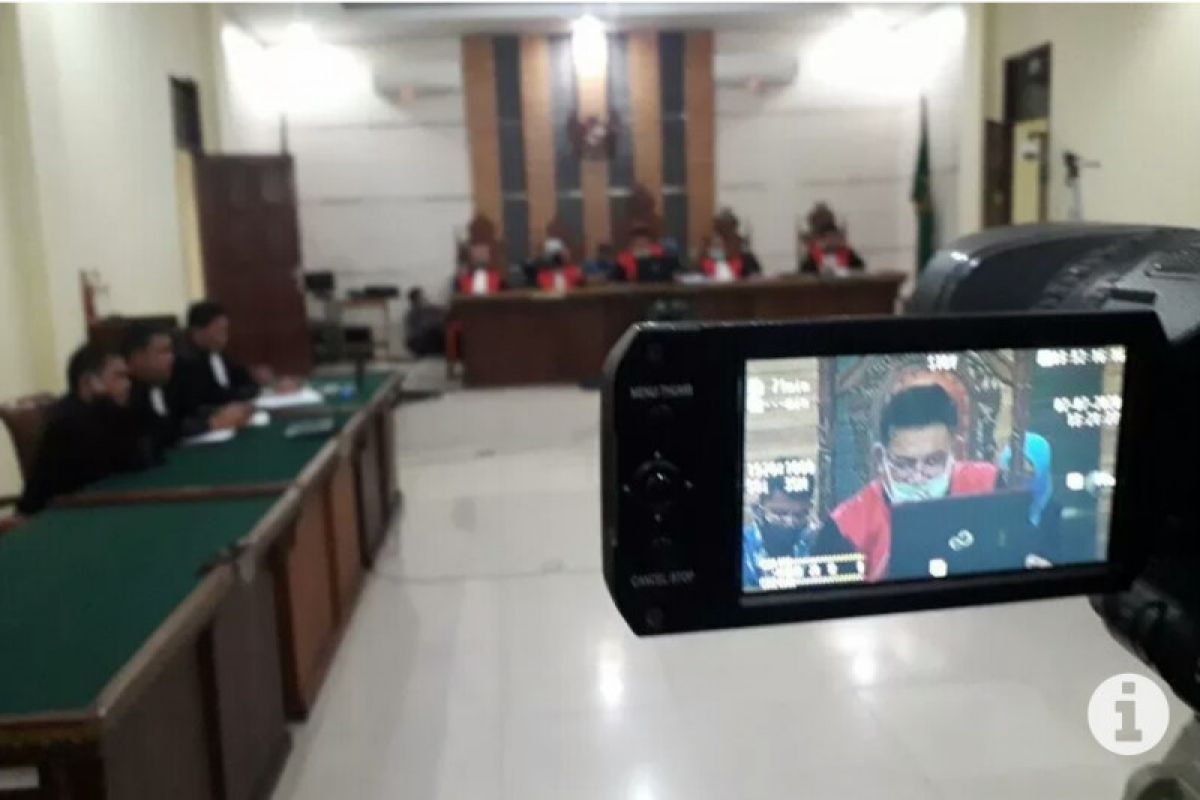 Pengacara: Bupati Lampung Utara nonaktif terima putusan hakim