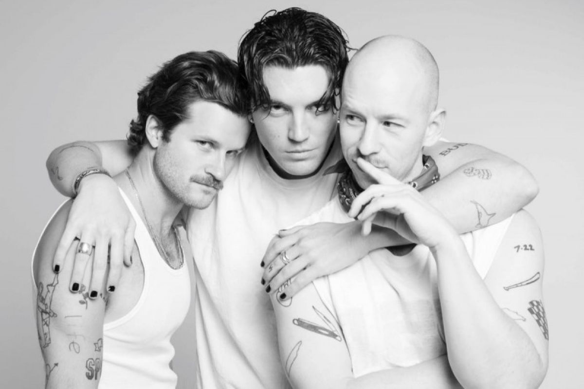 "If This is the Last Time", lagu emosional terbaru LANY