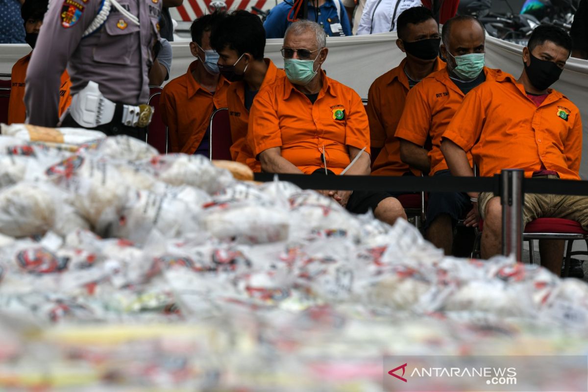 Pengiriman puluhan kilogram ganja di Pekanbaru rupanya dikendalikan dari lapas
