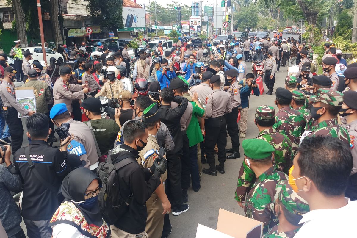 Pemkab Sidoarjo ajukan dua rumah sakit rujukan COVID-19 untuk layani persalinan