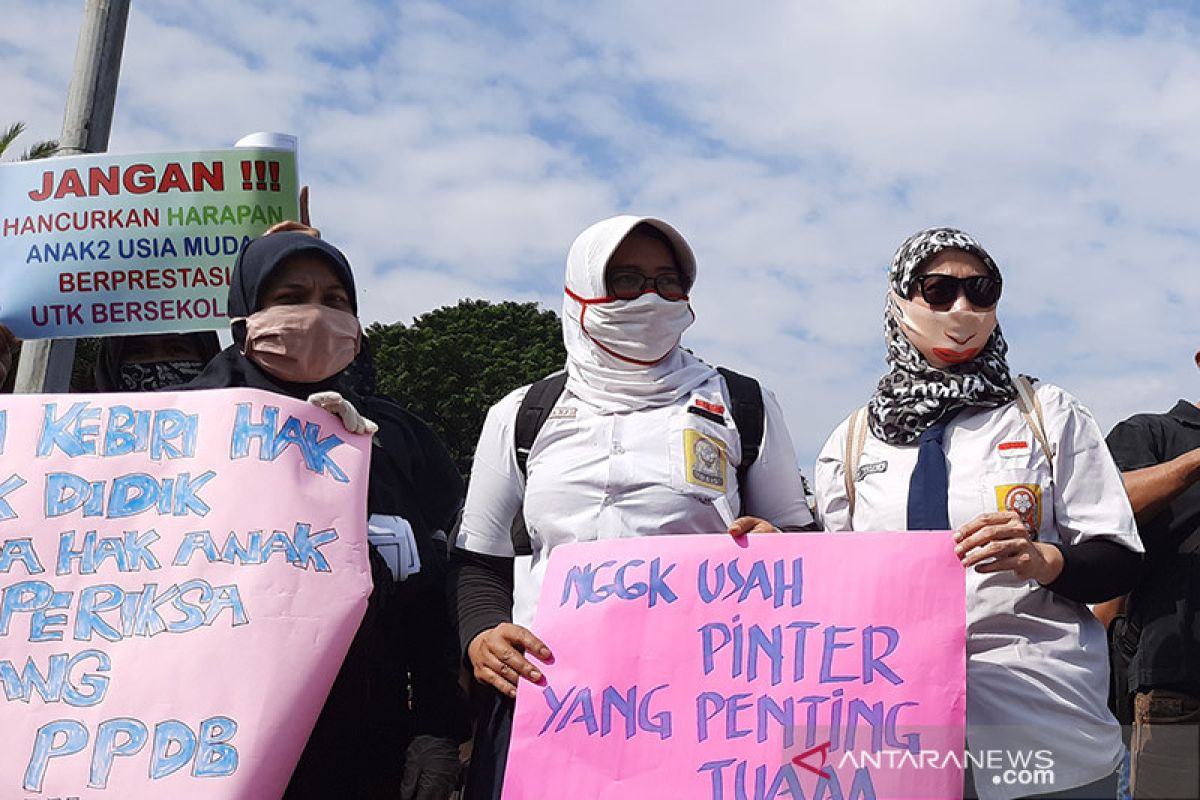 Sepekan Jakarta, dari sistem PPDB sampai reklamasi Ancol