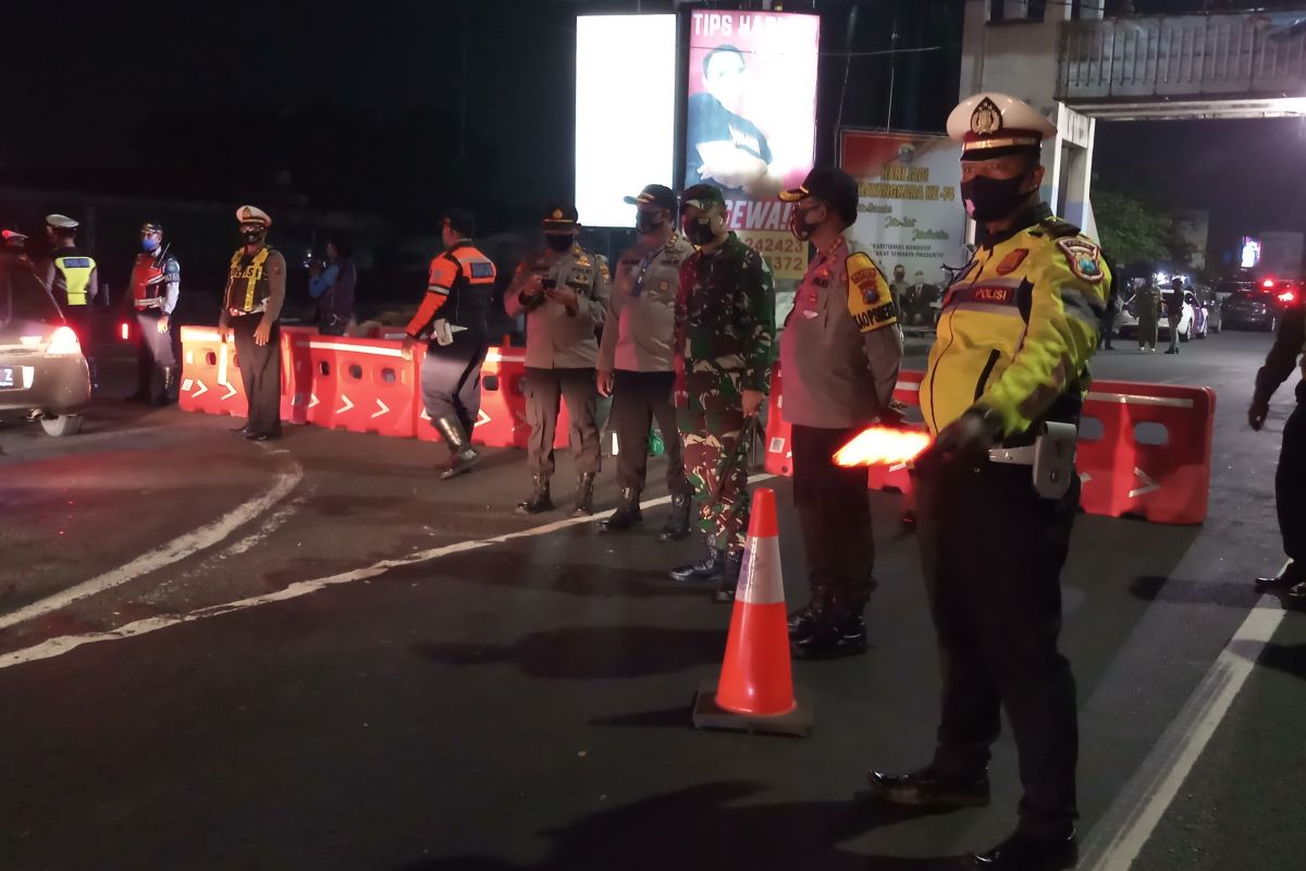 Penutupan sejumlah titik jalan di Kota Bandung di percepat saat libur Idul Adha