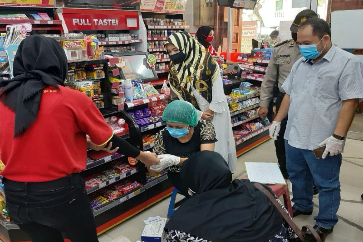 Karyawati mini market di Tebing Tinggi positif COVID-19