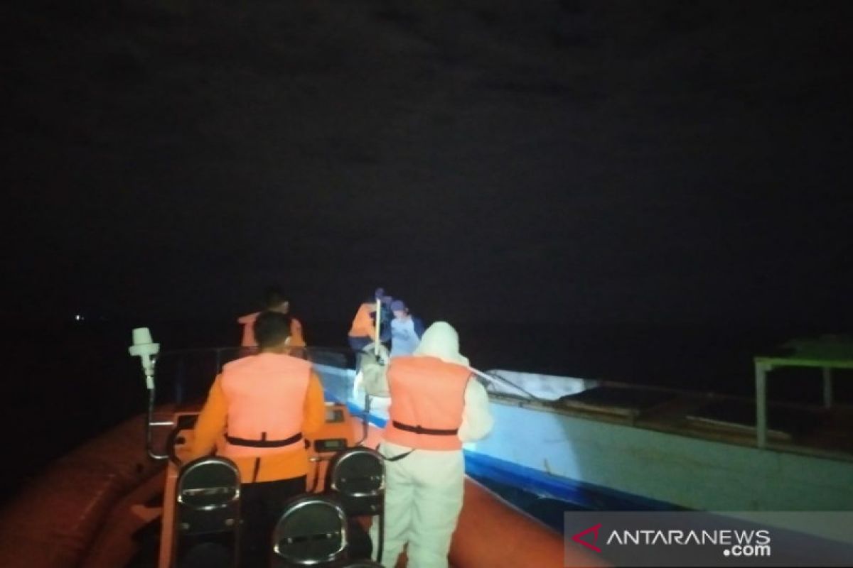 Tim SAR temukan tiga penumpang kapal mati mesin dalam keadaan selamat