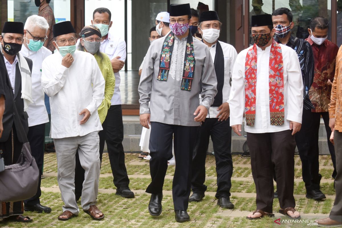 Ketua DMI Jusuf Kalla ajak masyarakat makmurkan Masjid Amir Hamzah