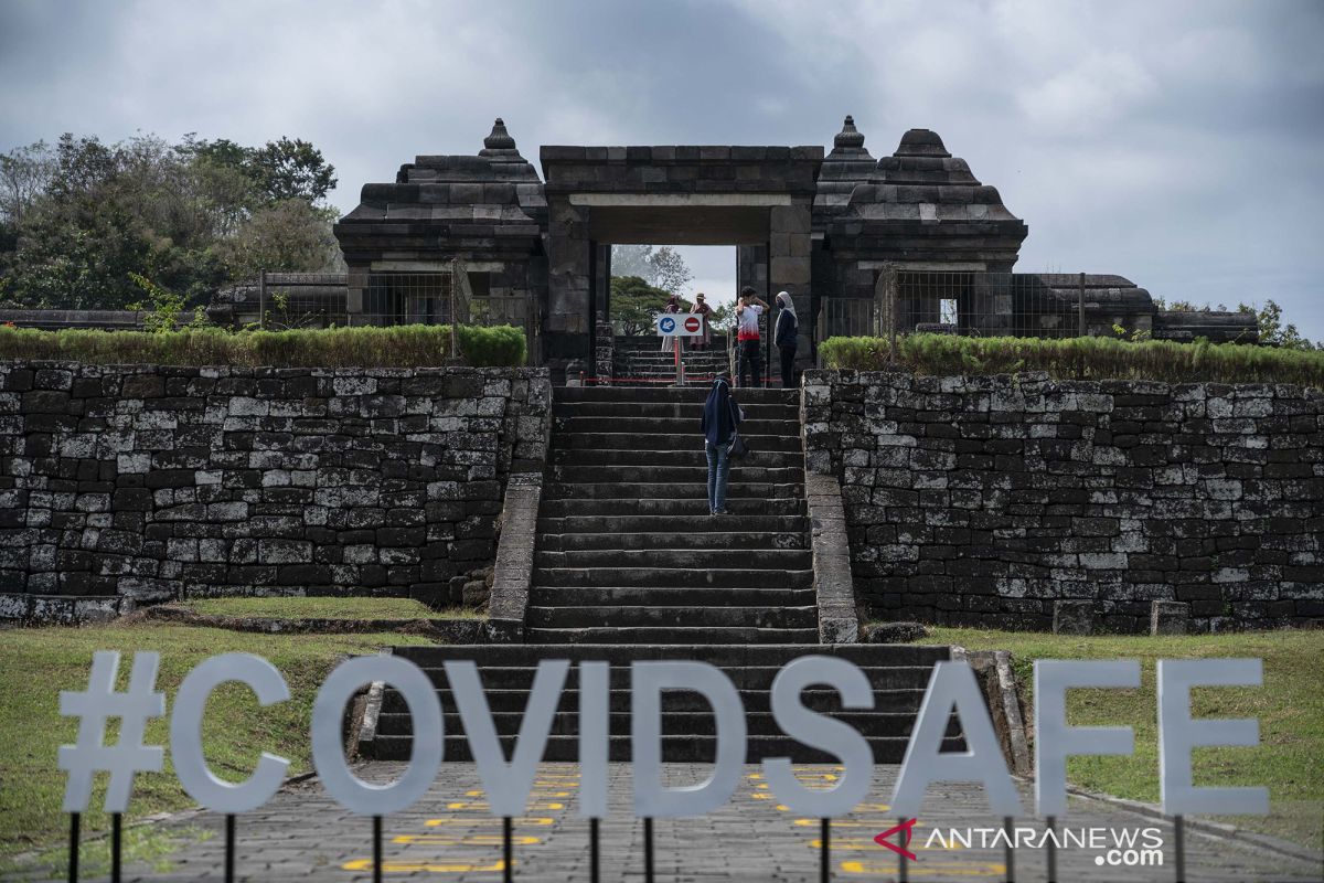 Pemkab Sleman membatasi jam operasional destinasi wisata hingga pukul 18.00 WIB