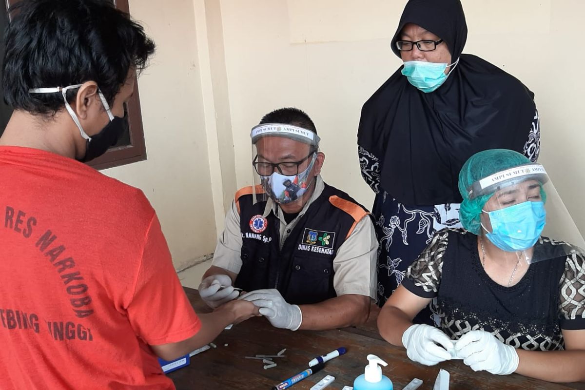 Polres Tebing Tinggi rapid test 20 tahanan