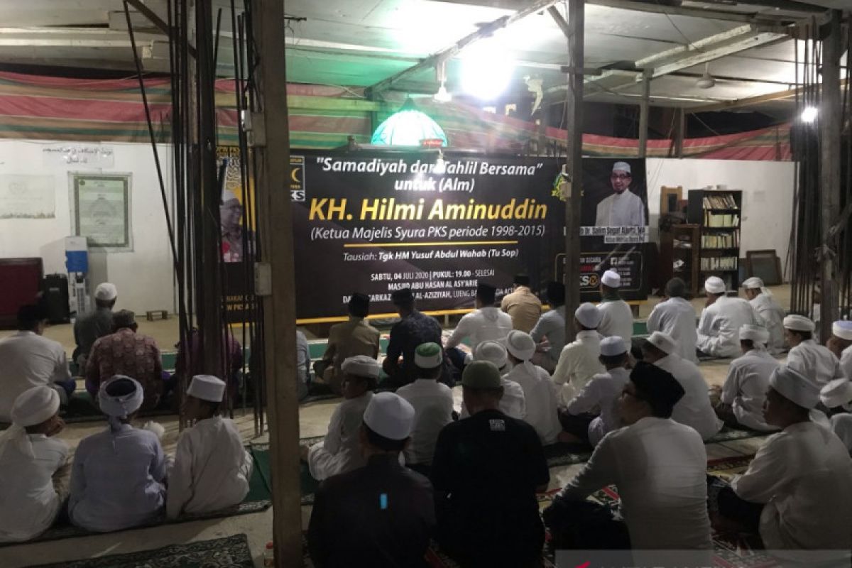 Tahlilan digelar PKS Aceh  untuk KH Hilmi Aminuddin