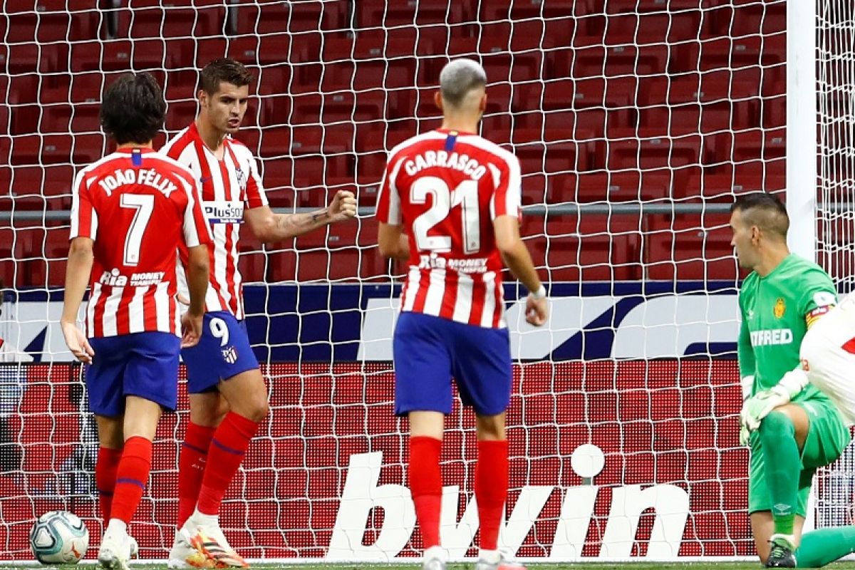 Atletico mantapkan posisi tiga besar