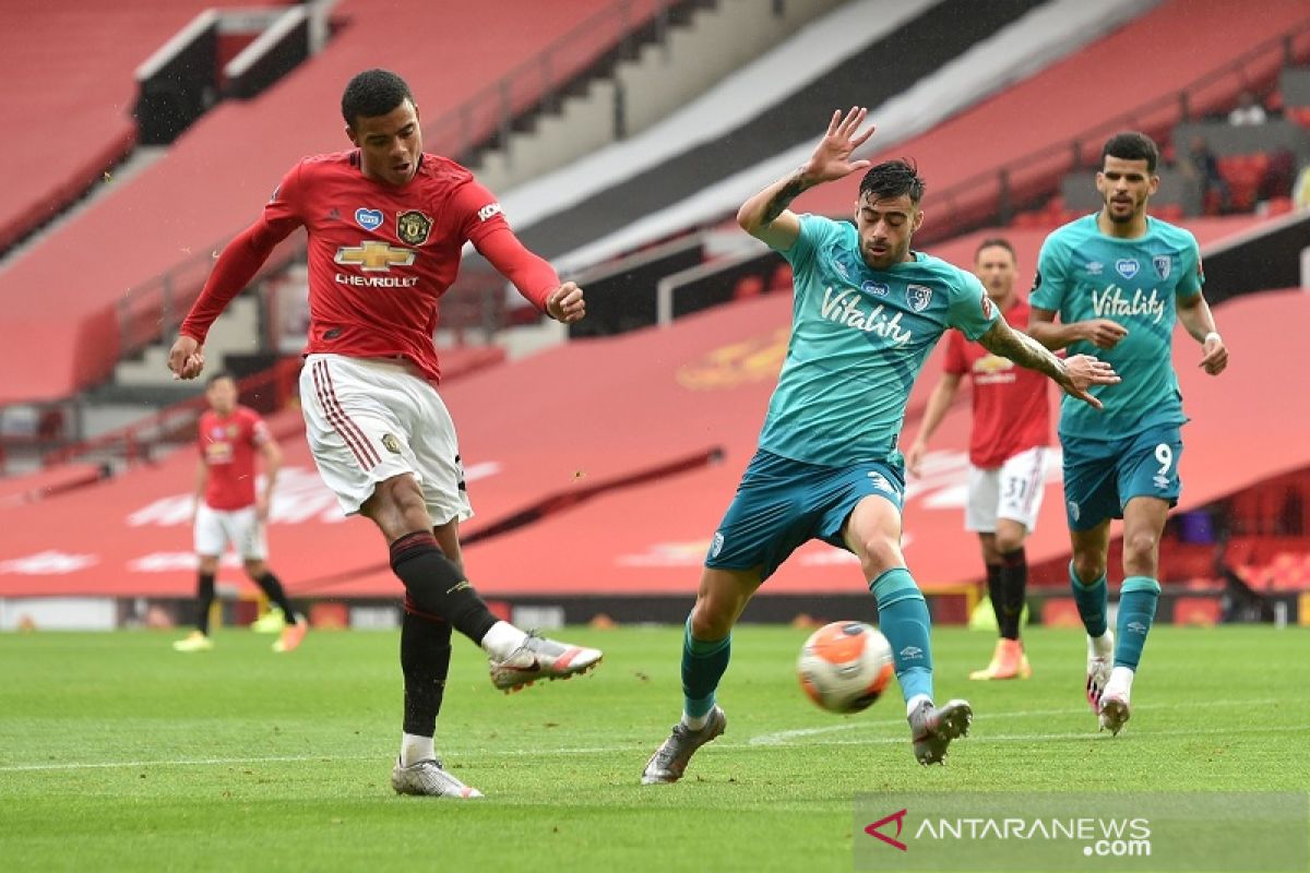 MU rebut empat besar setelah bantai Bournemouth 5-2