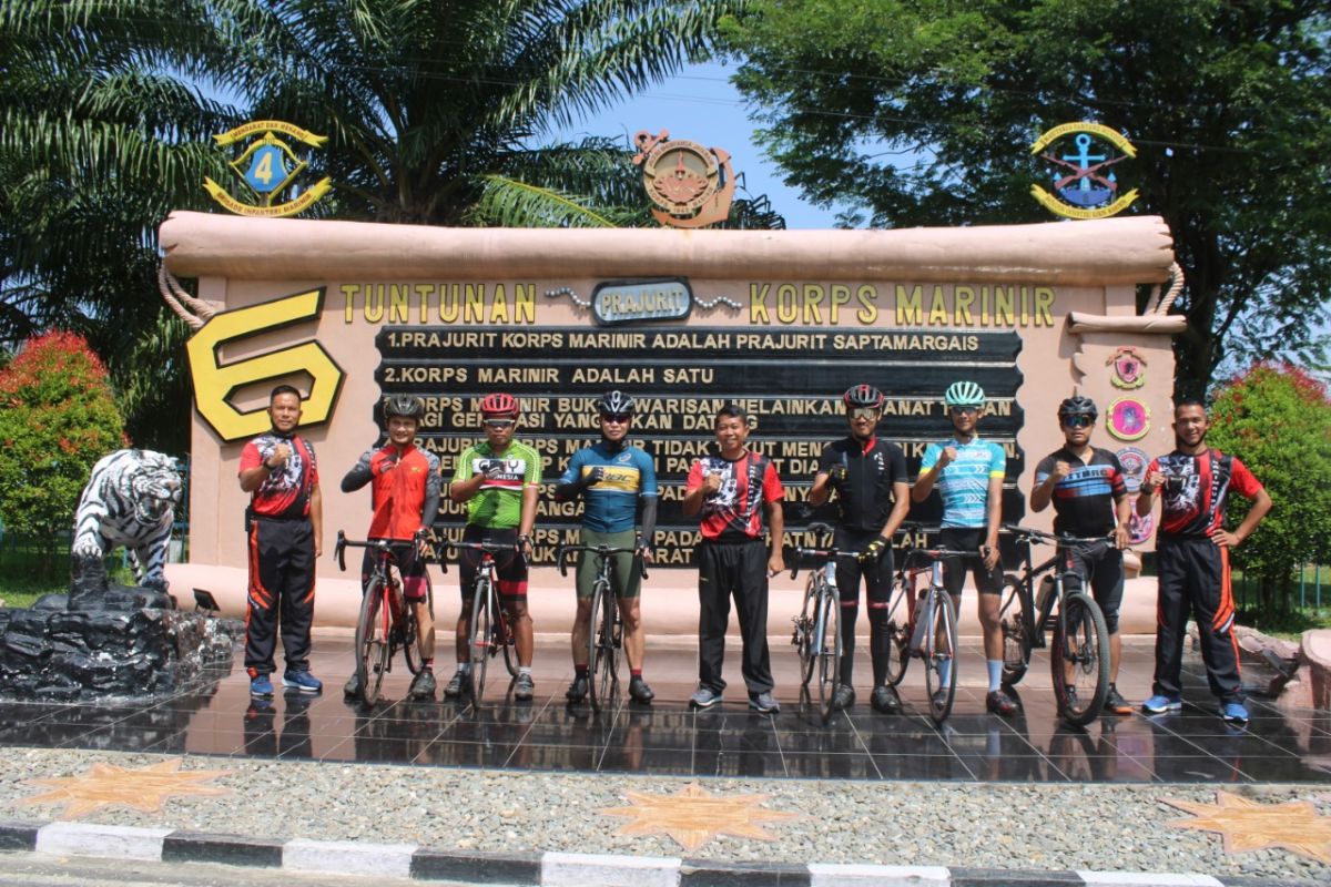 Danlantamal I Belawan gowes dari Medan ke Yonif 8 Marinir Tangkahan Lagan Langkat