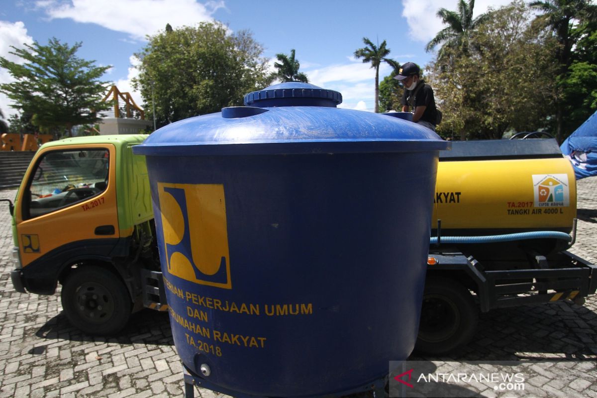 Kementerian PUPR salurkan air bersih ke korban banjir Gorontalo