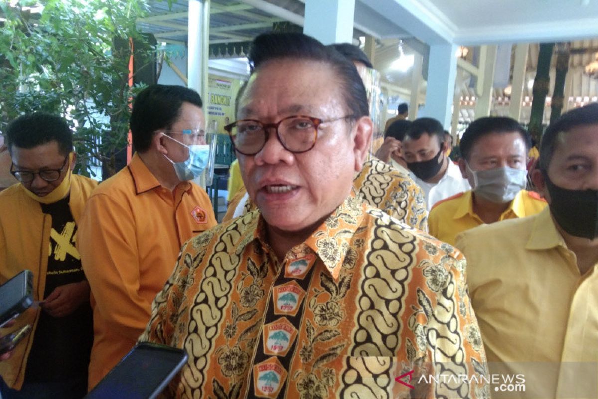 Agung Laksono siap menyambut Gibran Rakabuming bergabung ke Golkar