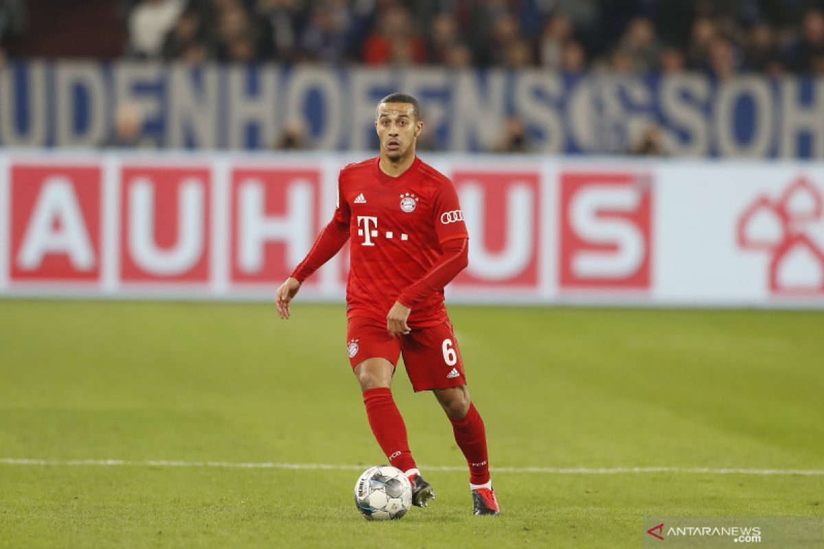 Hansi Flick tidak ingin kehilangan Thiago Alcantara