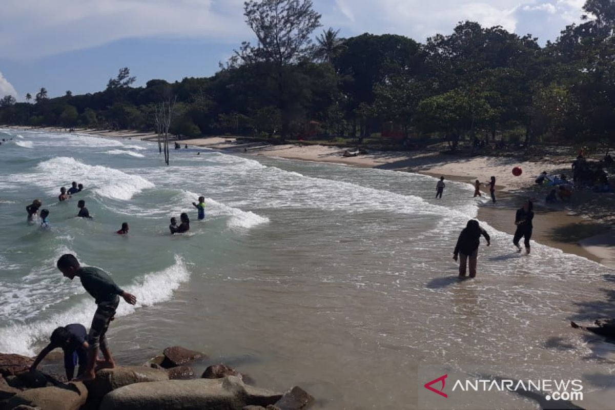 Warga mulai kunjungi pantai Tanjung Krasak