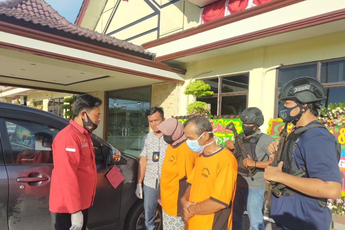 Polres Bangka Barat ungkap kasus penggelapan mobil