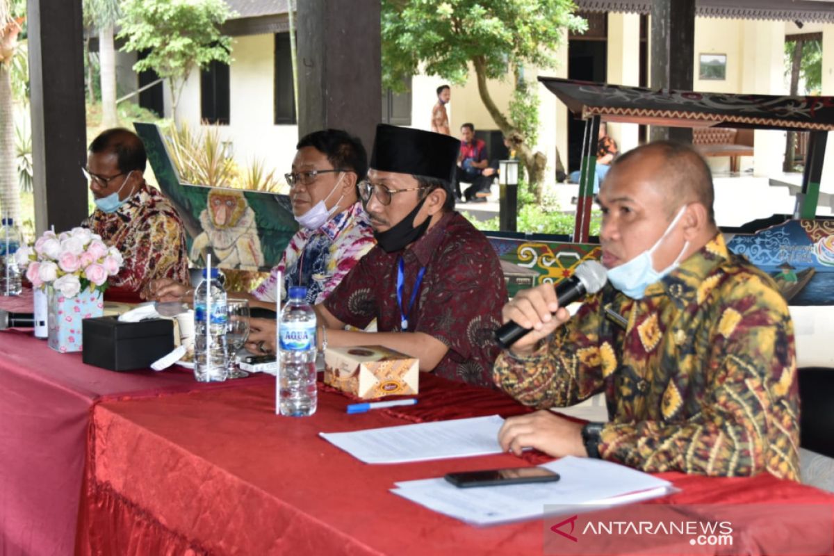 Anjungan kalsel di tmii diharapkan lebih giatkan seni budaya