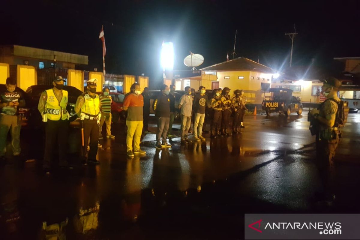 Polres Mimika tingkatkan patroli gabungan anggota malam hari