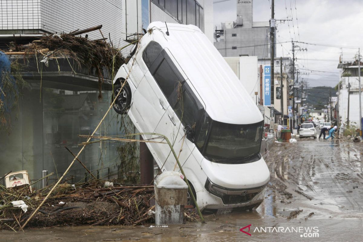 Hampir 40 dikhawatirkan tewas akibat banjir di Jepang