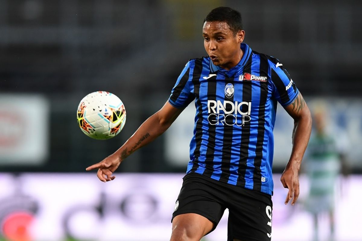 Luis Muriel sempat dilarikan ke RS setelah mengalami luka  di kepala