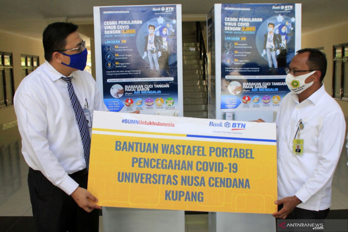 Bank BTN bantu wastafel portabel untuk Undana Kupang