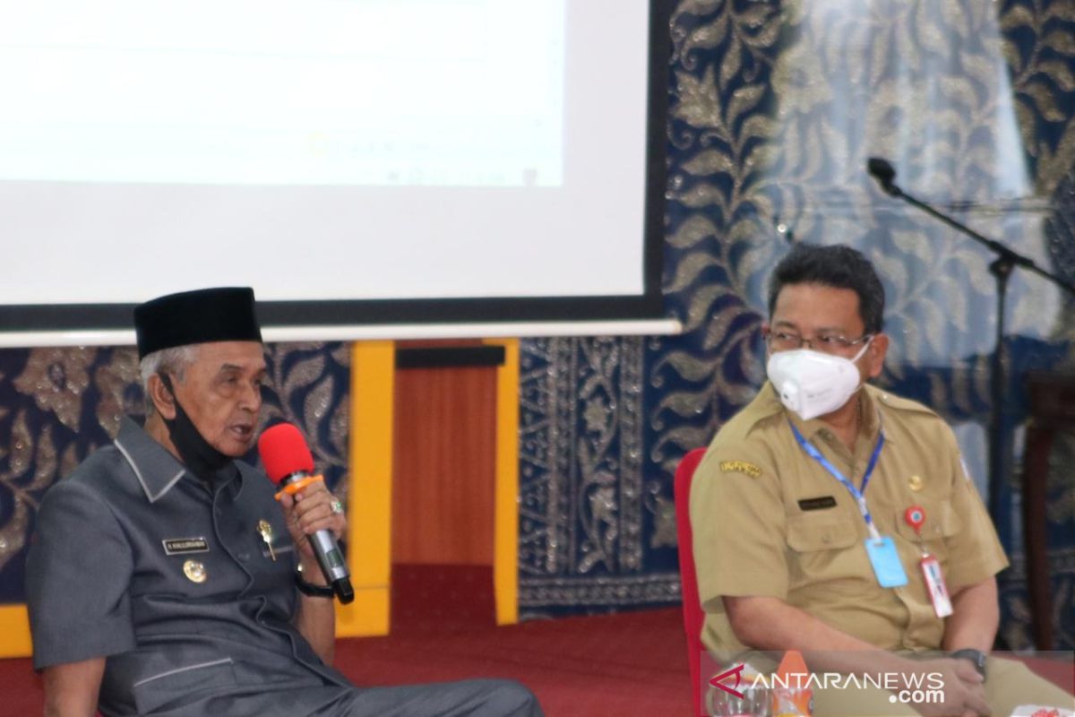 Bupati minta warga tidak membuang sampah ke sungai