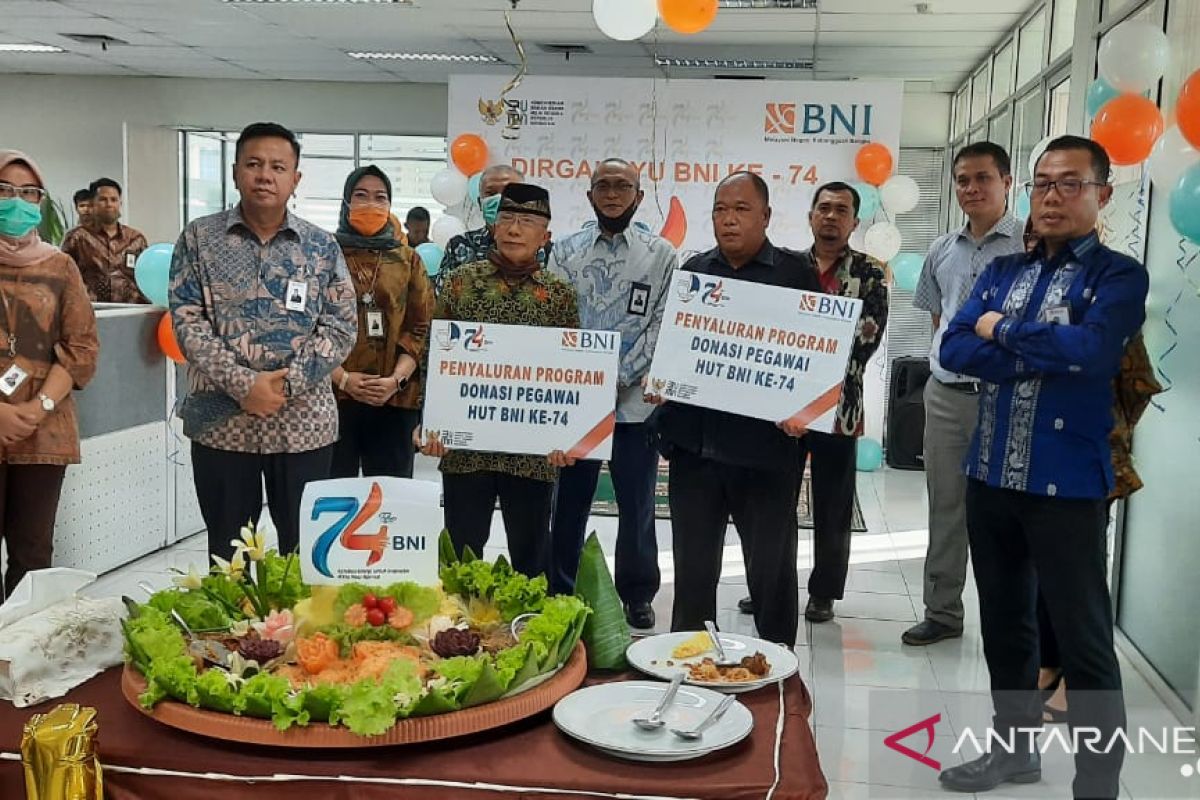 HUT ke 74 BNI wilayah Padang dirayakan serentak dalam berbagi di tengah pandemi