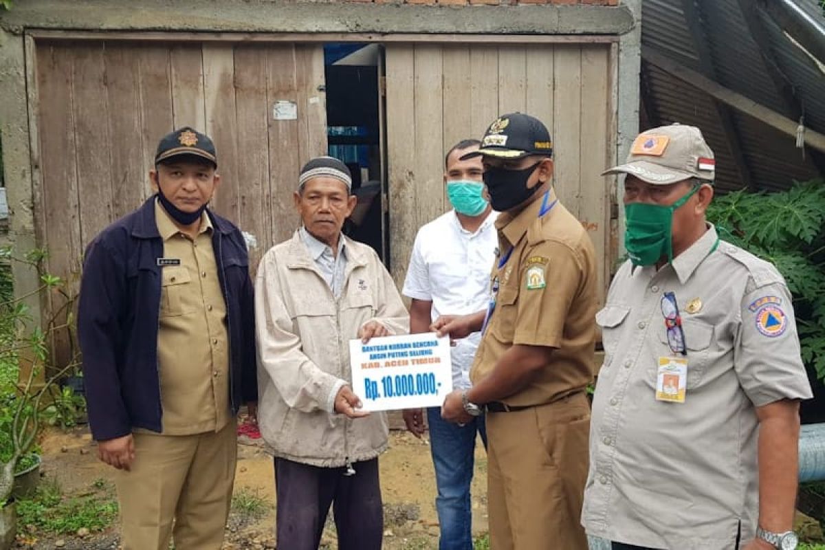 Pemkab Aceh Timur bangun kembali rumah yang rusak diterjang puting beliung