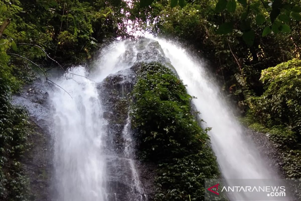 Nagari Sitalang Agam miliki air terjun tujuh tingkat punya daya tarik wisatawan