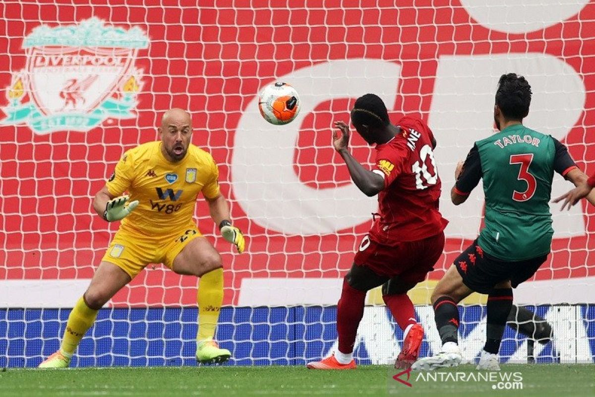 Liverpool dekati rekor sapu bersih laga kandang setelah kalahkan Villa 2-0