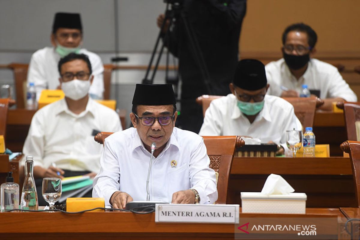 Menag: Keterbatasan listrik di pesantren tantangan belajar daring